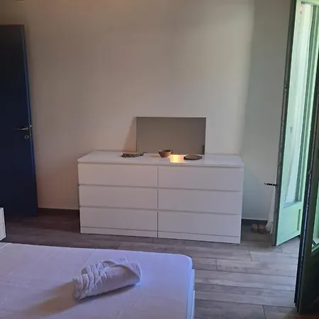 Beachfront Apartment, Center Village, 20m - Near Myrtos - Fiskardo Ászosz