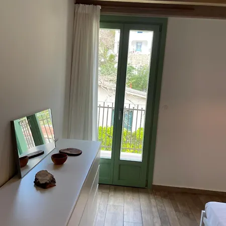 Beachfront Apartment, Center Village, 20m - Near Myrtos - Fiskardo * Ászosz