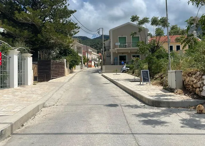 Beachfront Apartment, Center Village, 20m - Near Myrtos - Fiskardo דירה