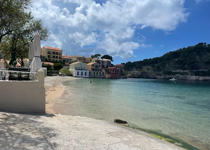 Beachfront Apartment, Center Village, 20m - Near Myrtos - Fiskardo Апартаменты *