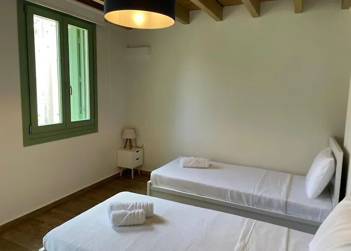 Апартаменты Beachfront Apartment, Center Village, 20m - Near Myrtos - Fiskardo Асос